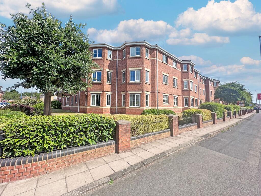 2-bed flat on Gough Drive, TIPTON, DY4 7AL, £130,000