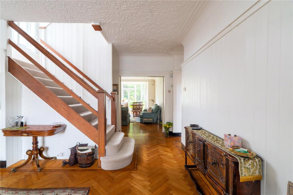 House in London - View 4