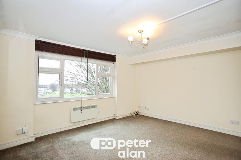 Main image of property: Llanishen Court, Llanishen, Cardiff