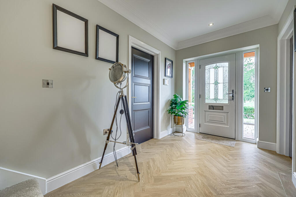 House in Castle Point, Essex - More