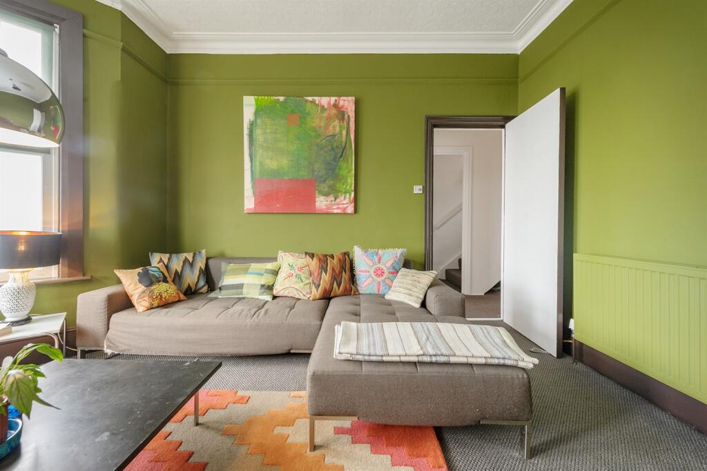 Apartment in London, Shepherd's Bush - More