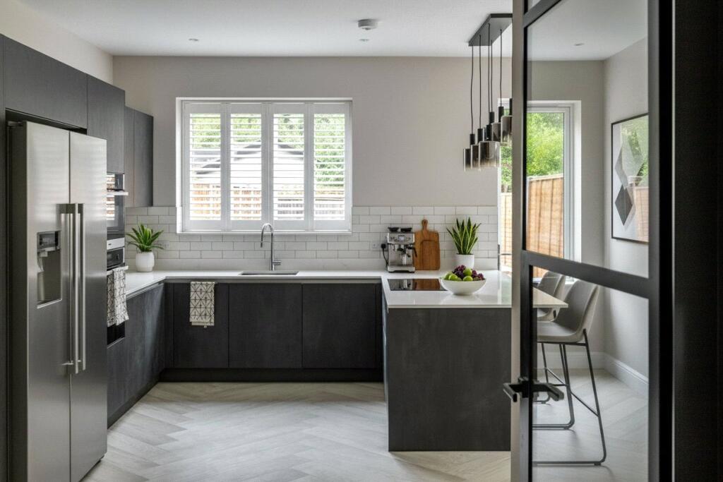 House in Elmbridge, Surrey - View 5