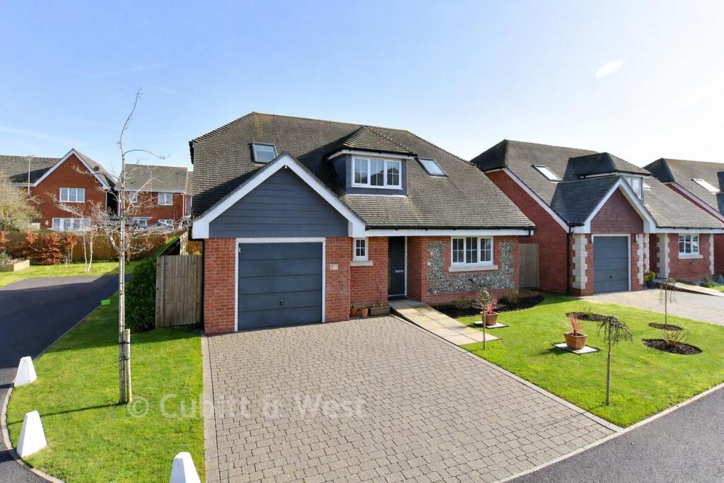 Main image of property: Inglecroft Gardens, Littlehampton, West Sussex