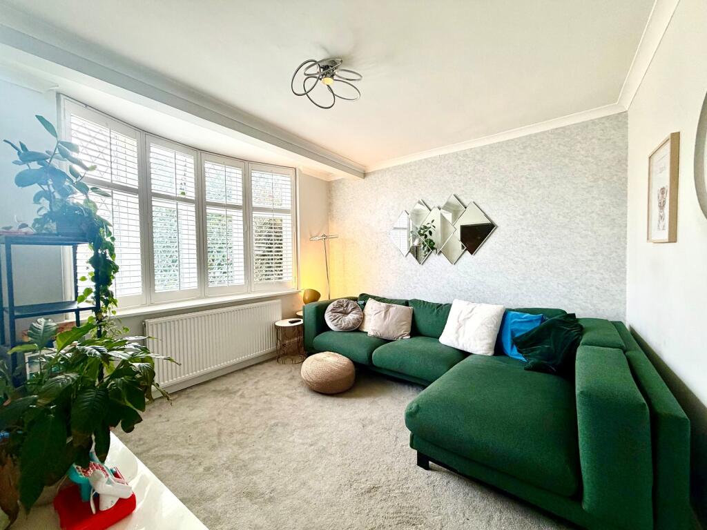 House in Kingston upon Thames - View 2