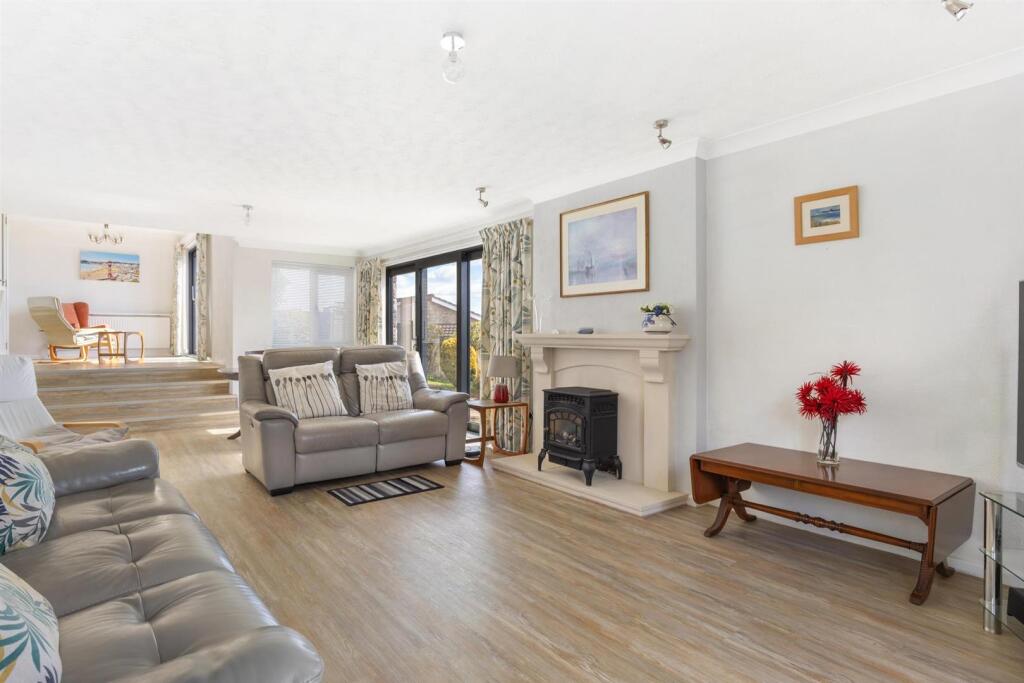 House in Weymouth, Rodwell - View 4