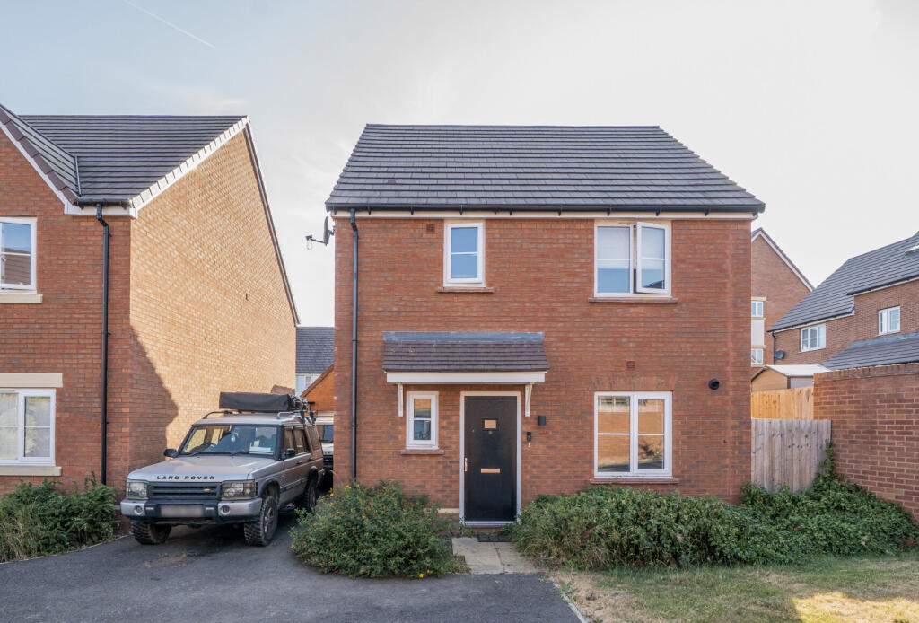 Main image of property: Natton Close, Pamington, Tewkesbury, Gloucestershire, GL20