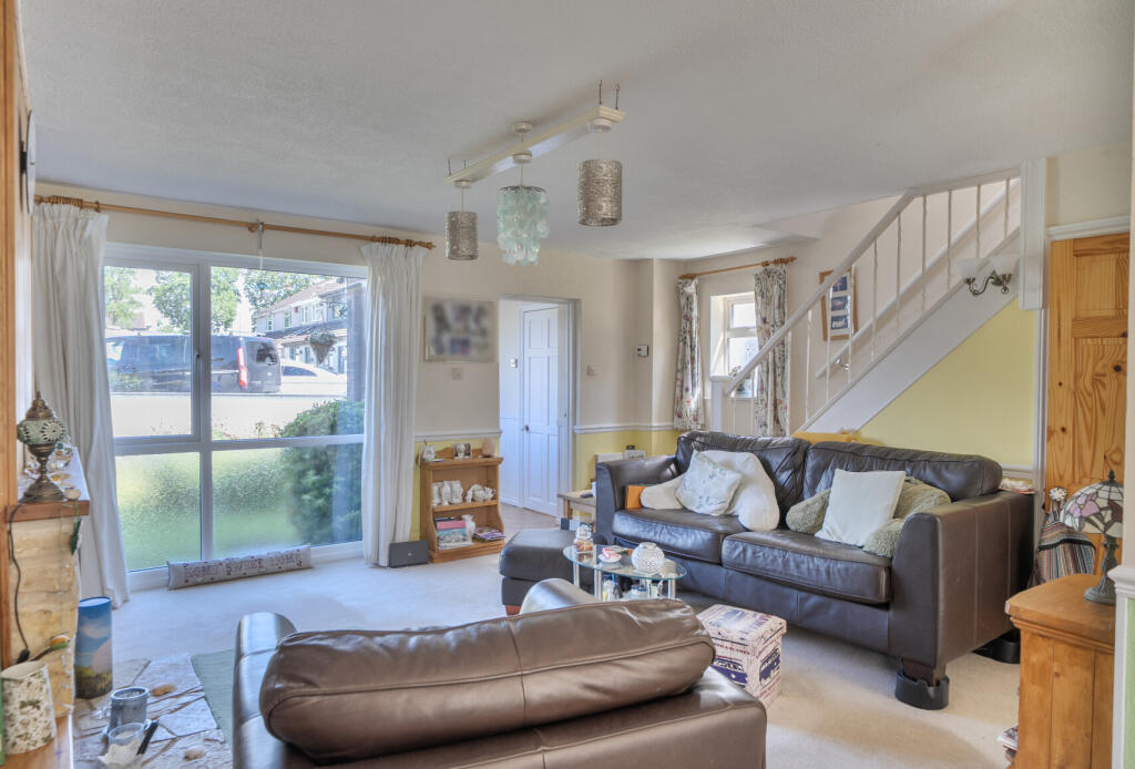 House in Bristol, Stockwood - More