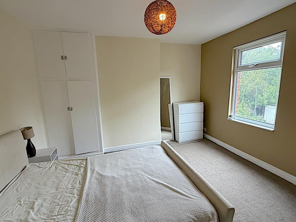 Apartment in Sheffield - More