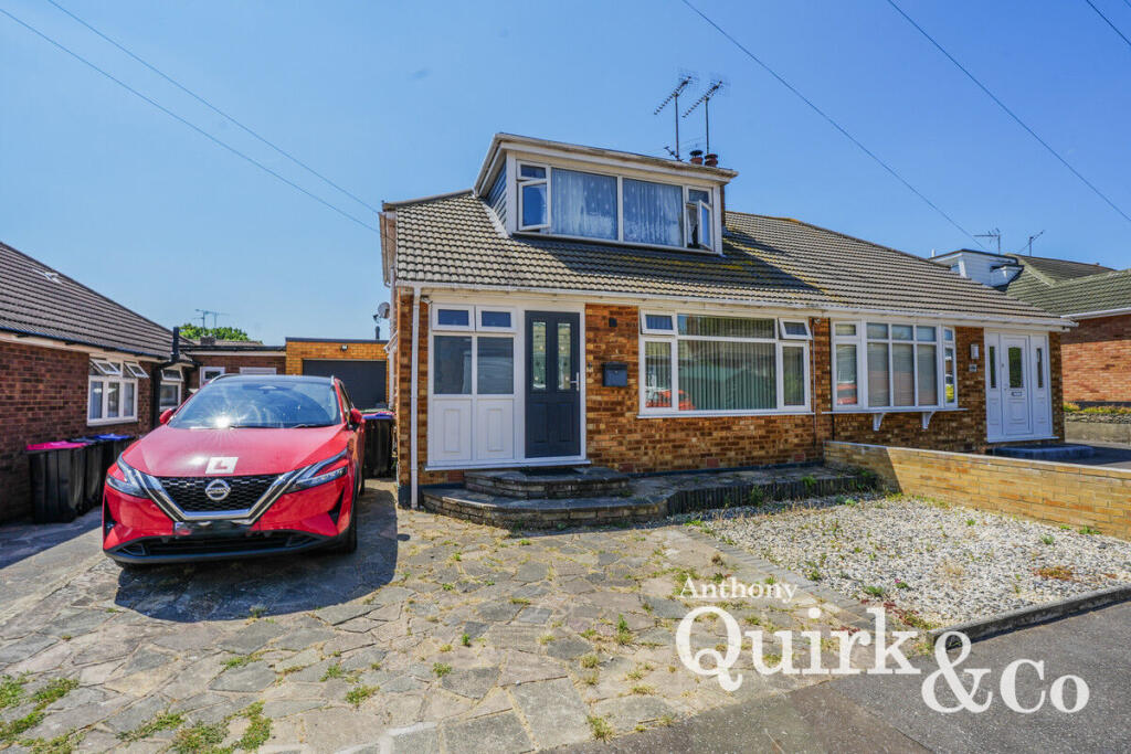 Main image of property: Wren Close, Leigh-on-sea, SS9