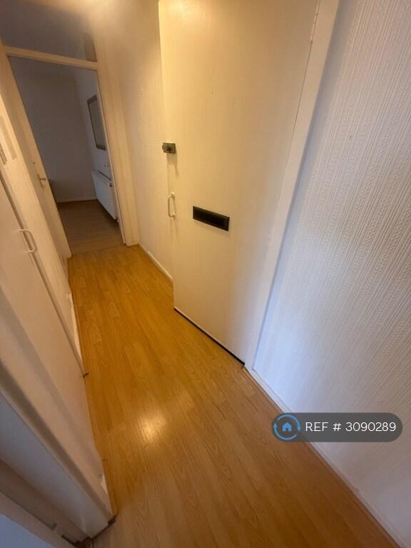 Apartment in Doncaster - More