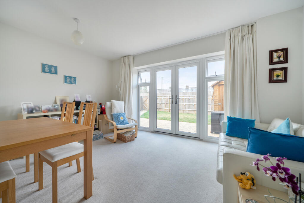Main image of property: Chiltern Gardens, Woodcote, Reading, Oxfordshire, RG8