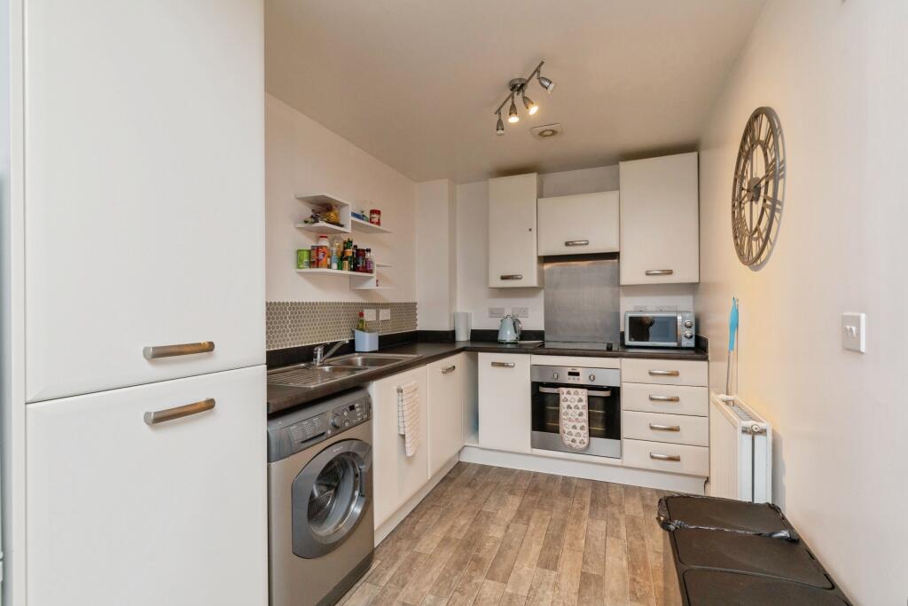 Apartment in Thornbury, Lower Morton - View 2