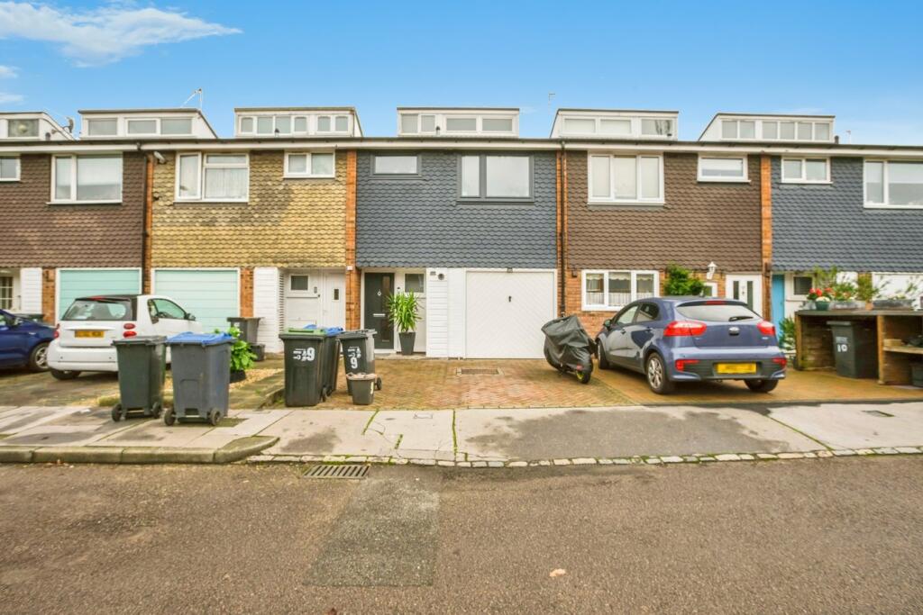 Main image of property: Pittville Gardens, London, SE25