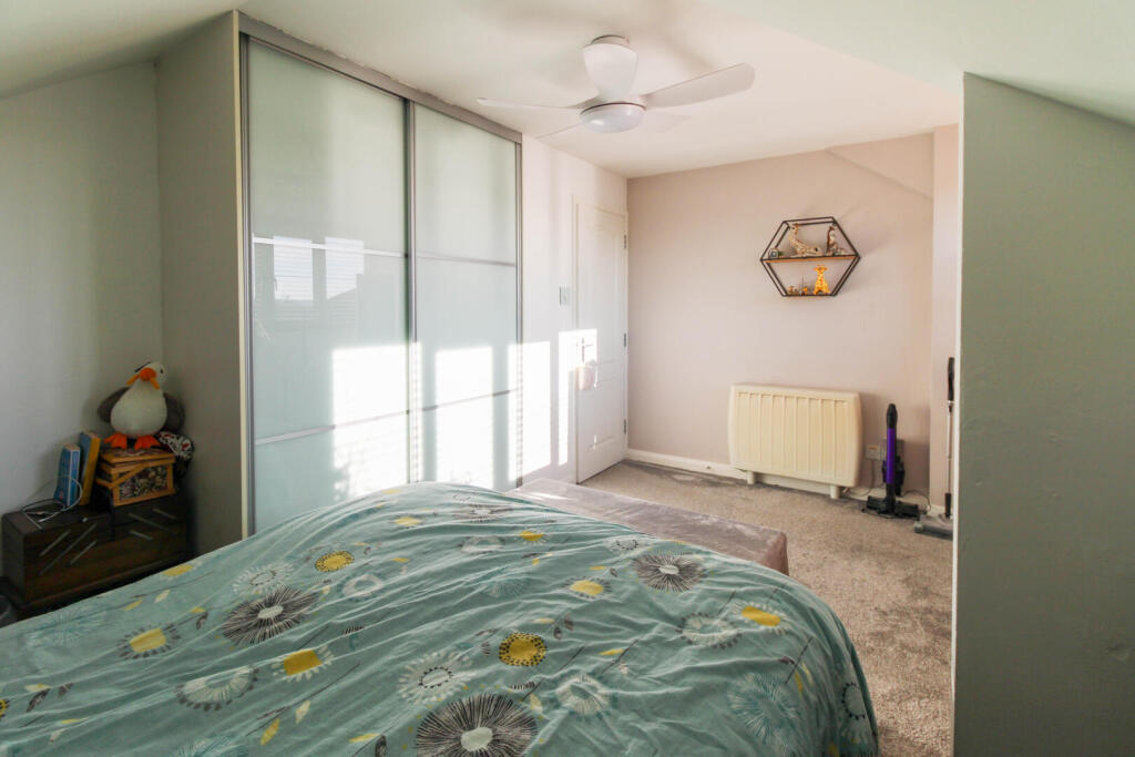 Apartment in Rochford, Hawkwell - More