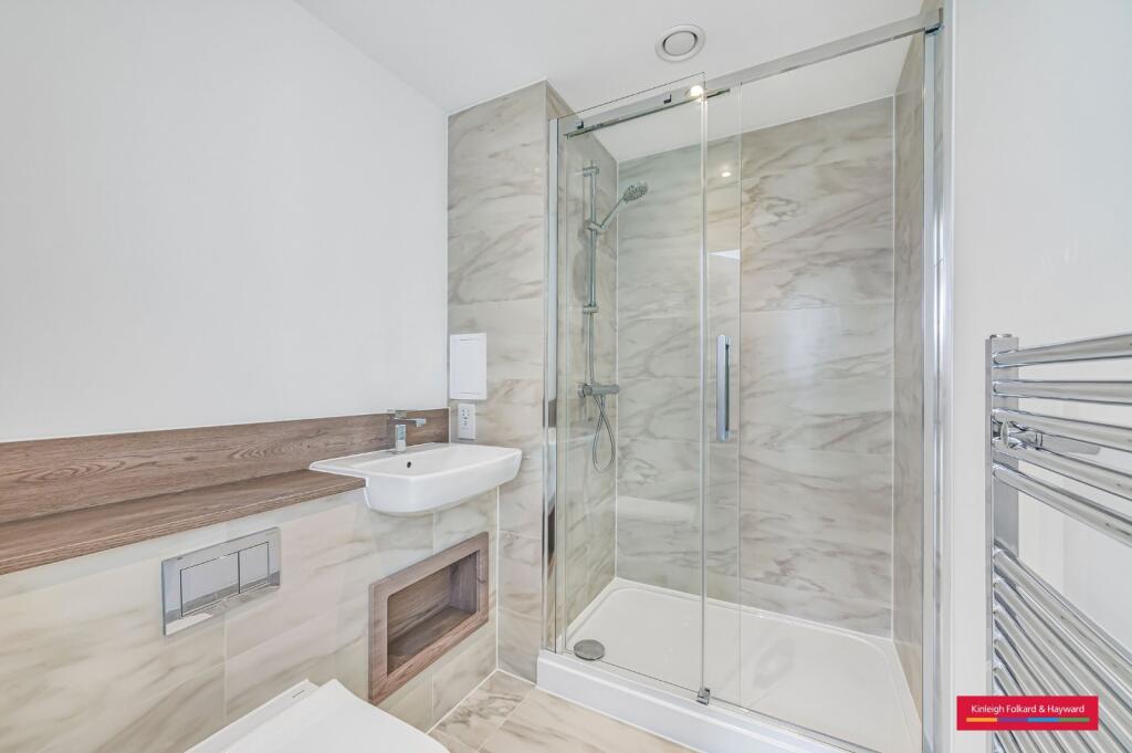 Apartment in London - View 5