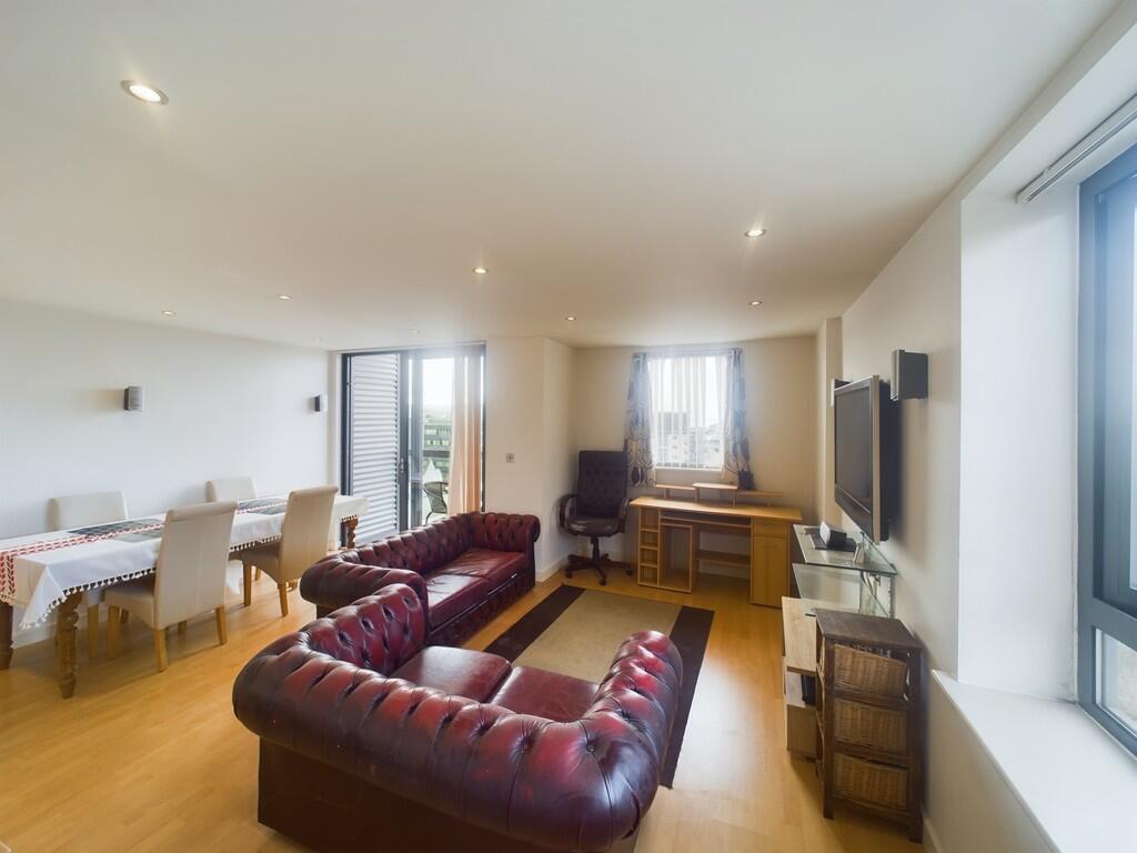 Apartment in Plymouth - View 5