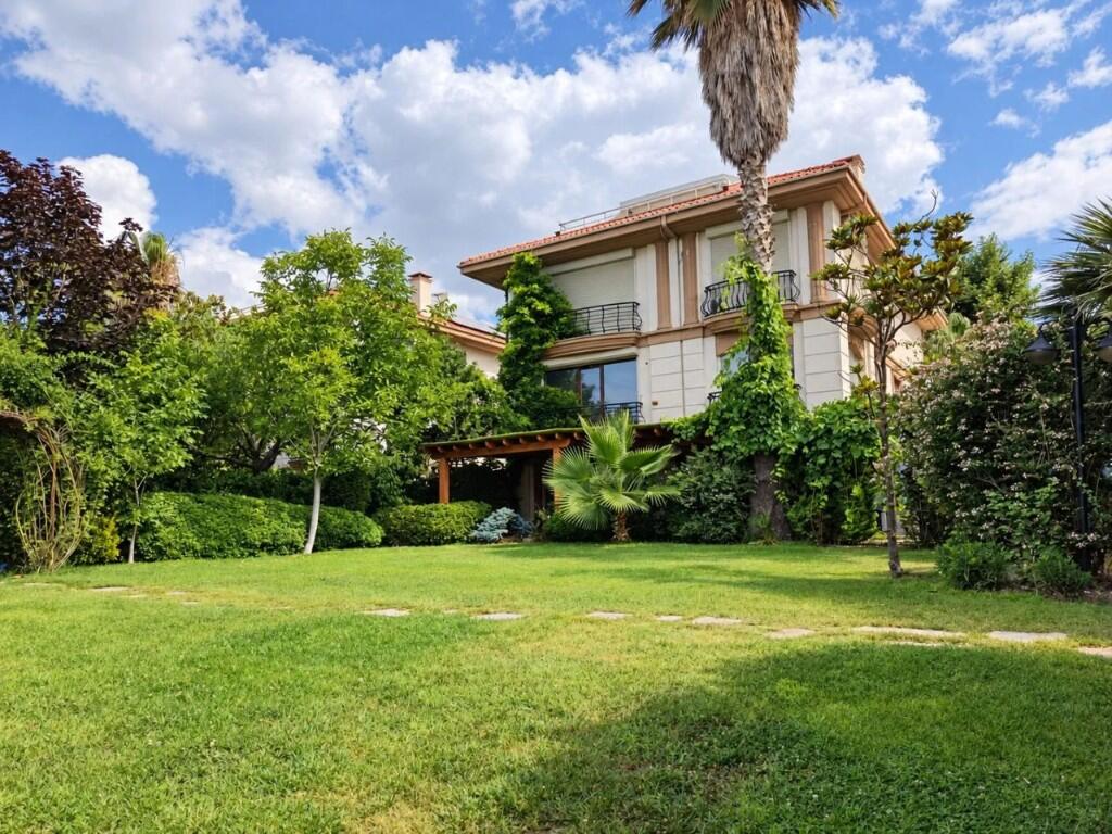 Main image of property: Büyükçekmece, Büyükçekmece, Istanbul