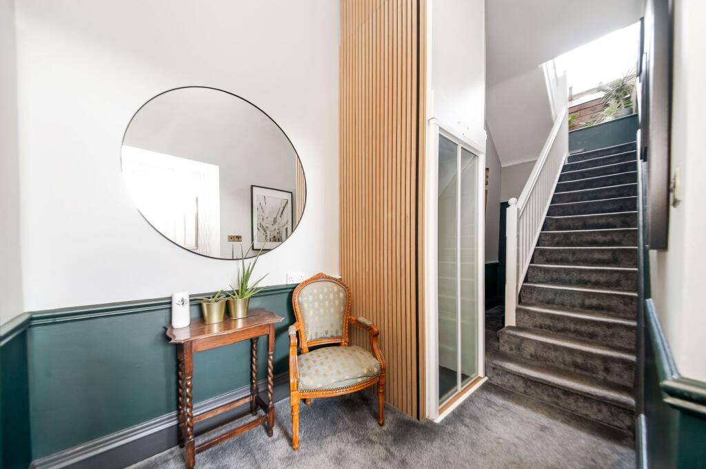 The Top Floor Apartment, Old Mount Farm, Woolley, WF4 photo 4