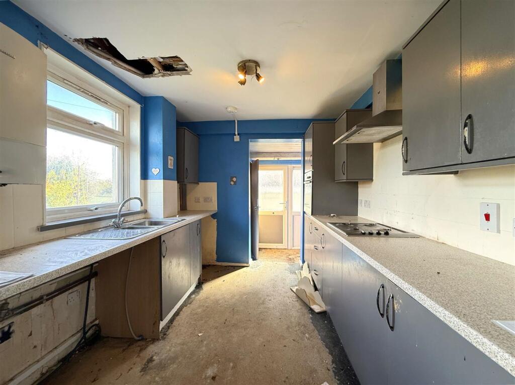 House in Plymouth - View 4