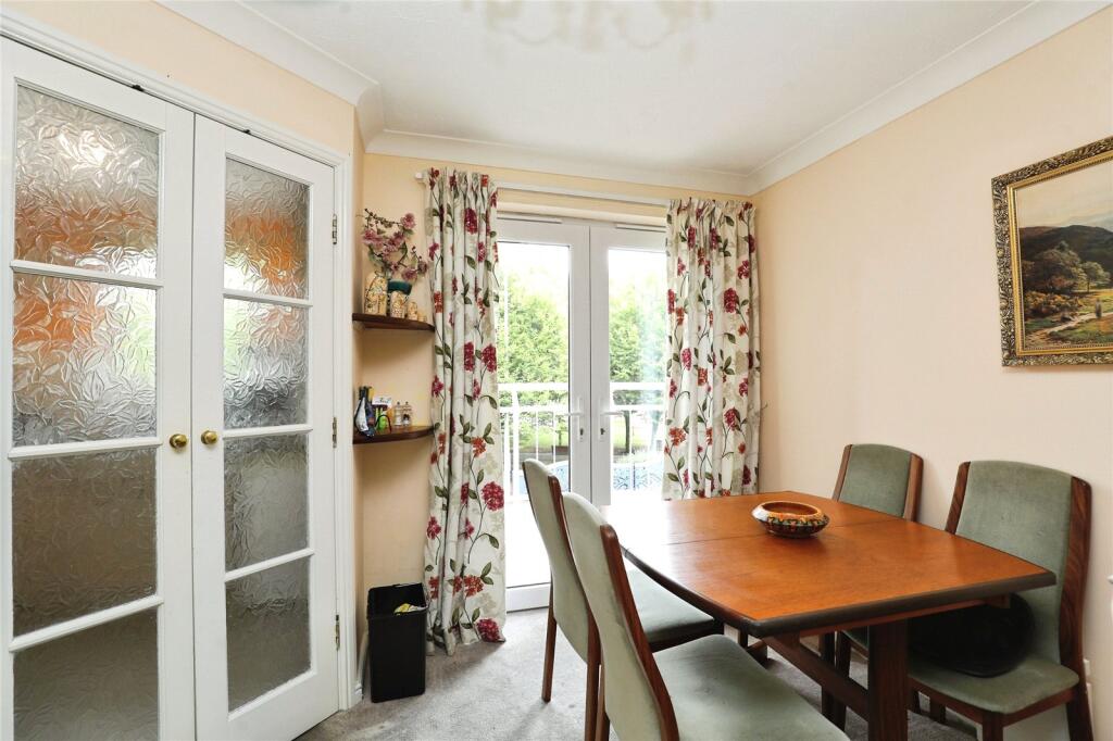 Apartment in Northwich, Castle - View 3