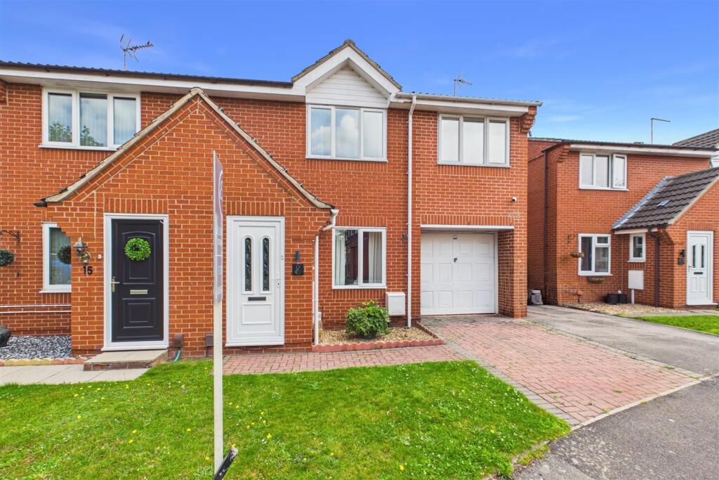 Centenary Close, Balderton, Newark, Newark