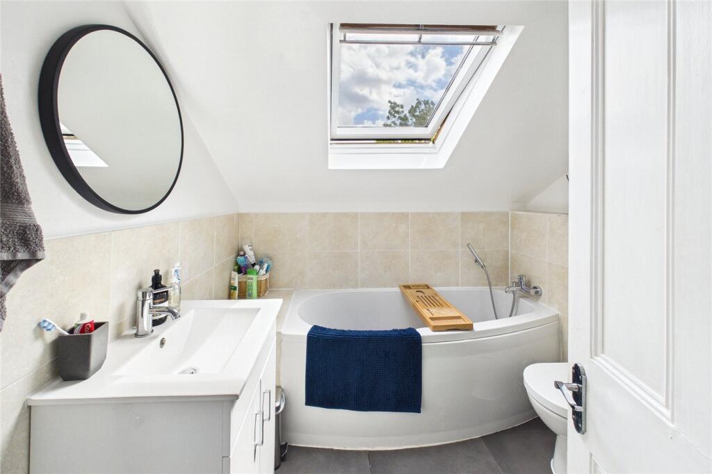 Apartment in London, Streatham - View 6