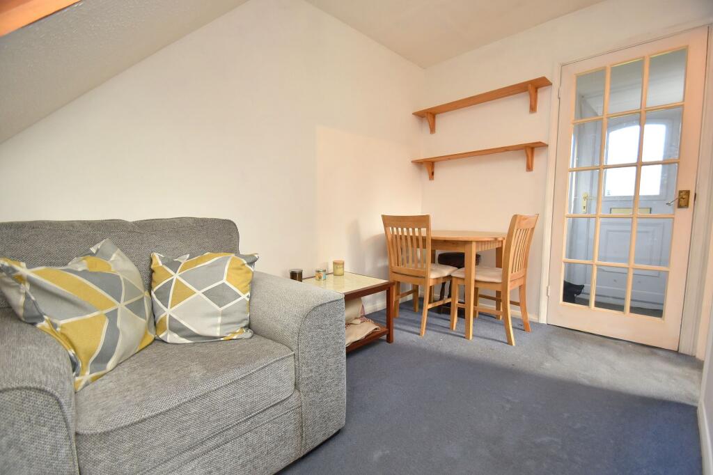 Alder Close, Eaton Ford, PE19 photo 4
