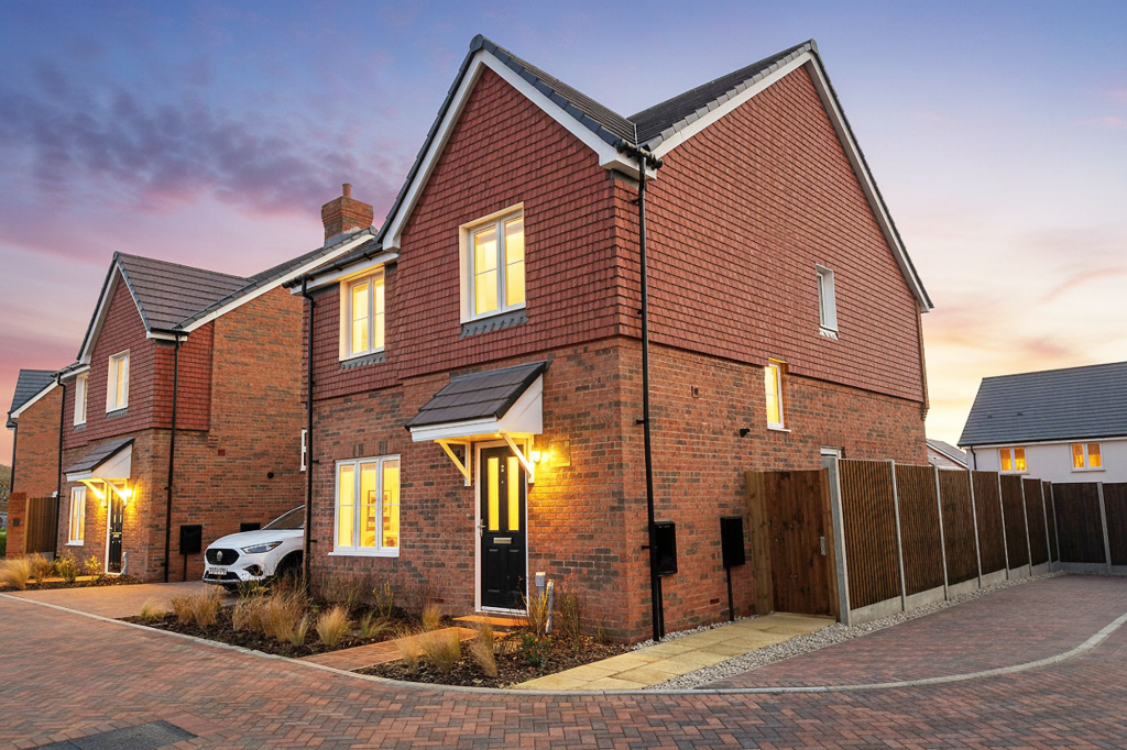 4-bed detached on Foxall Gardens, Angmering, BN16, £495,000