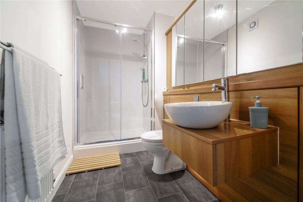 Apartment in Motherwell, North Lanarkshire - View 5
