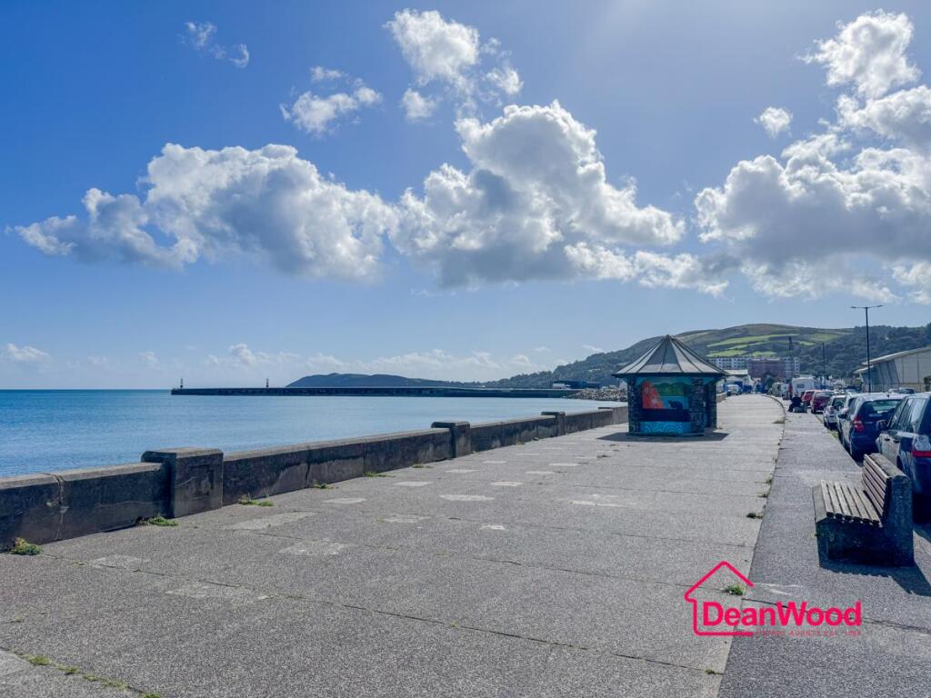 Apartment in Ramsey, Garff - View 3