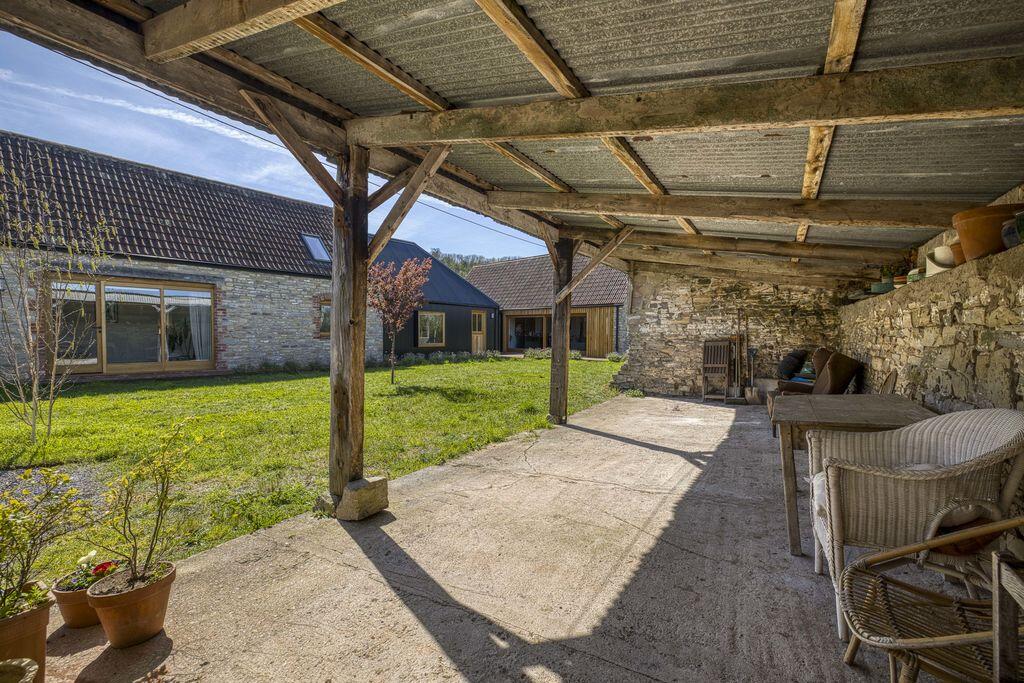 Additional image 40 of Contemporary stable conversion on the outskirts of Wells, Somerset