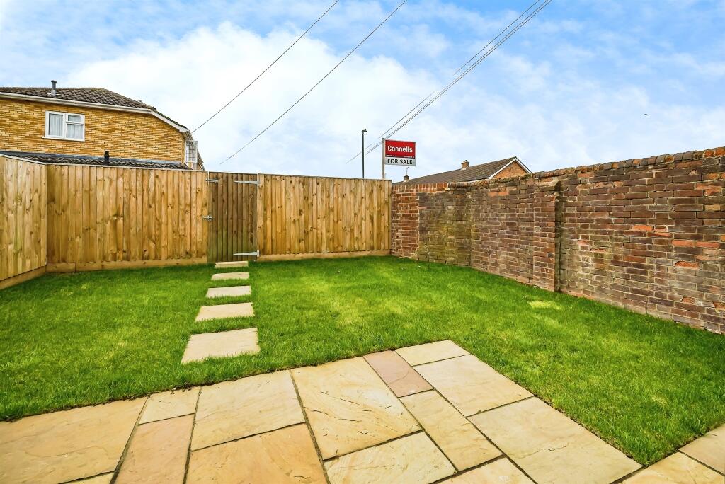 House in Aylesbury, Buckinghamshire - View 4