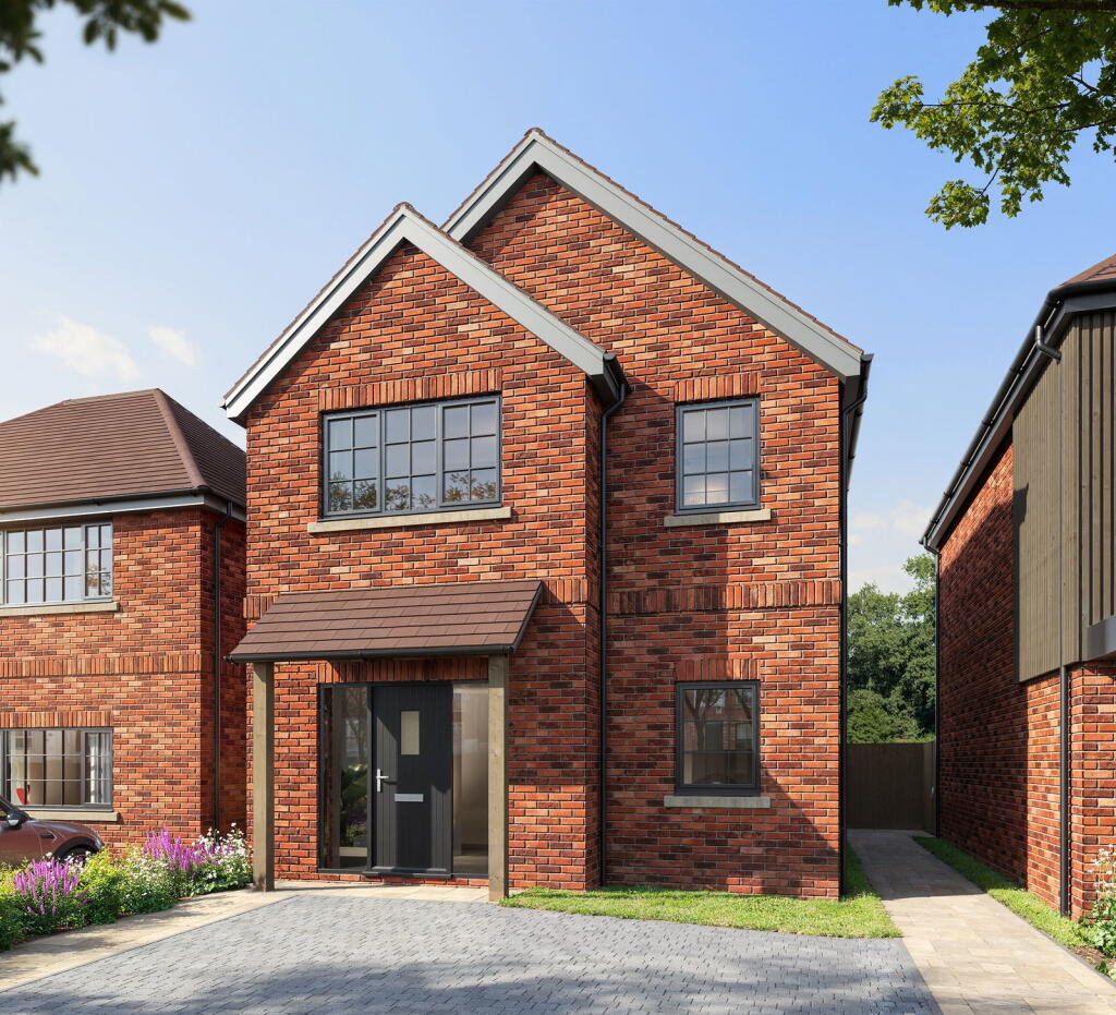 3-bed detached on Locks Road, Locks Heath, Southampton, Hampshire, SO31, £525,000