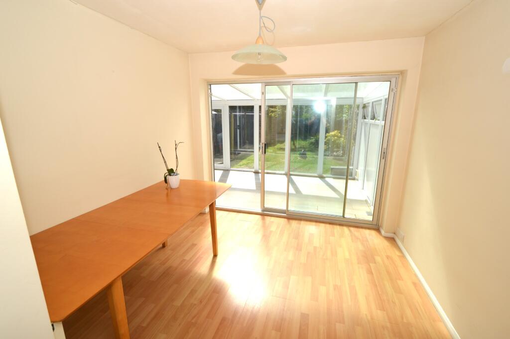 House in Surrey Heath, Surrey - View 6