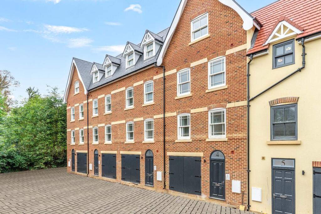 Main image of property: Kinsman Mews, Gascoyne Way, Hertford