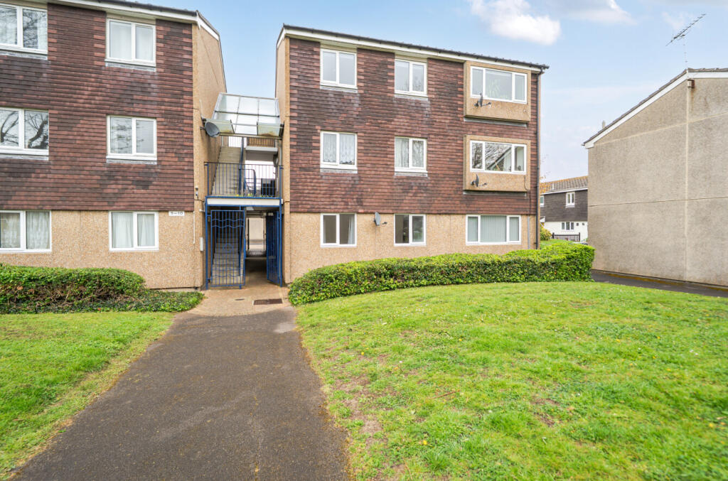 Main image of property: Pipit Close, Hardway, Gosport, Hampshire, PO12