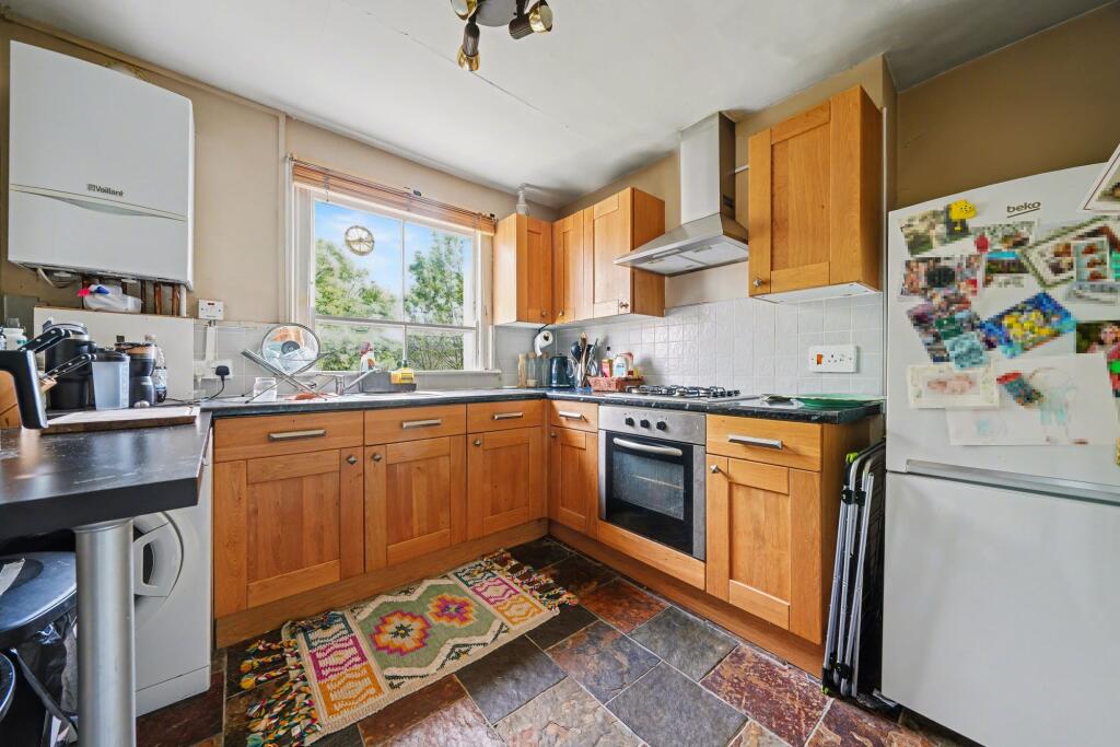 Apartment in London - View 3