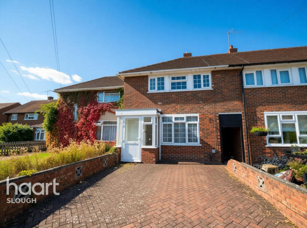 3-bed terraced on Trelawney Avenue, Slough, £445,000