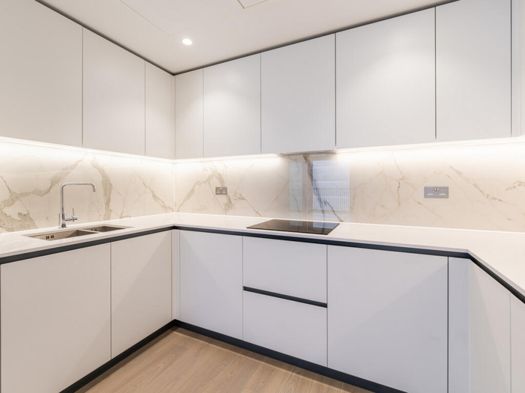 Apartment in London - View 5