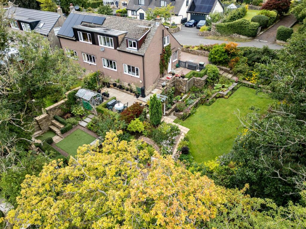 3-bed semi-detached on Laneside Road, New Mills, High Peak, £450,000