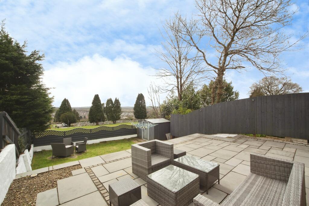 Meadow Rise, Brynna, Pontyclun photo 3