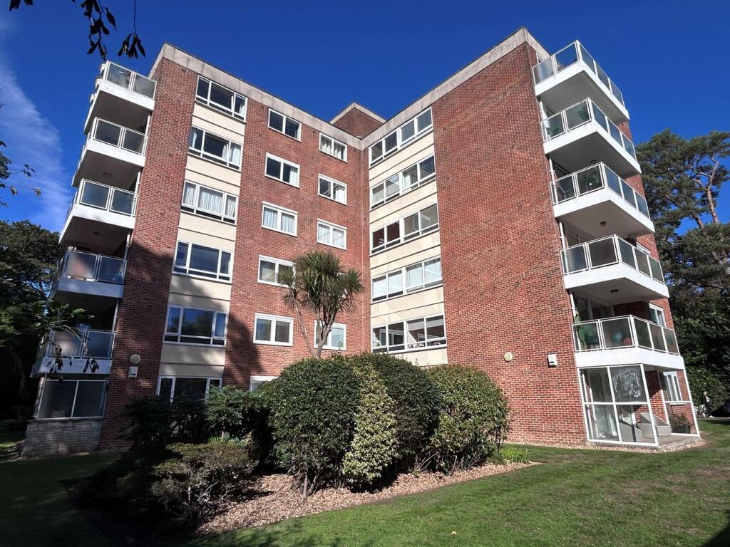 Main image of property: The Avenue, BRANKSOME PARK, BH13