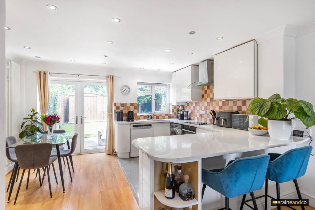 Rectory Gardens, Hatfield - View 6