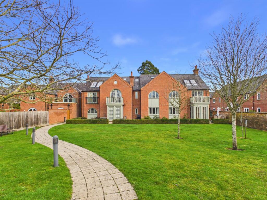 Main image of property: Shipston Road, Stratford-Upon-Avon