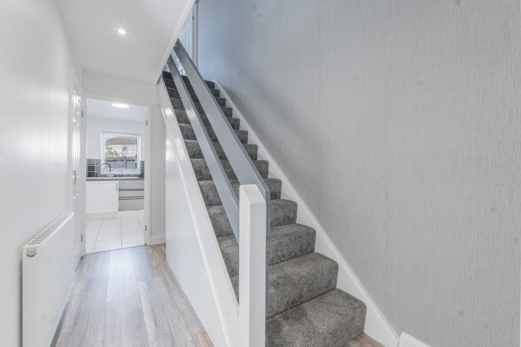 House in Redditch, Worcestershire - View 3