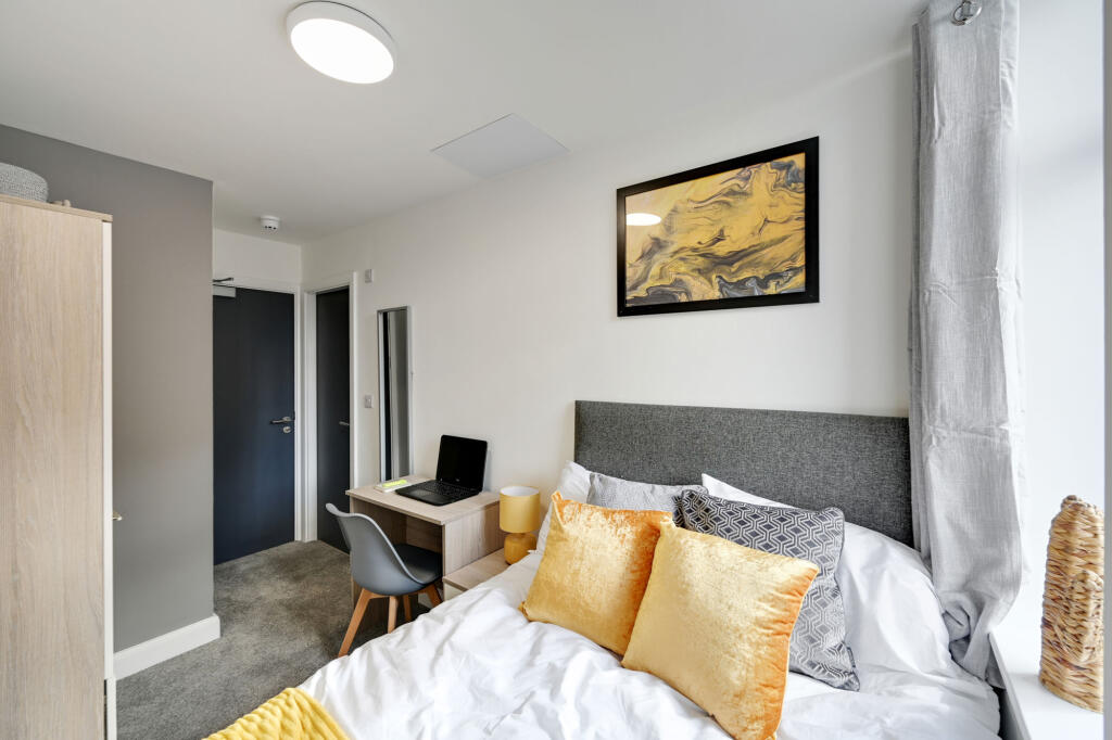 Additional image 88 of Church Street, Burnley, Lancashire, BB11 2RS