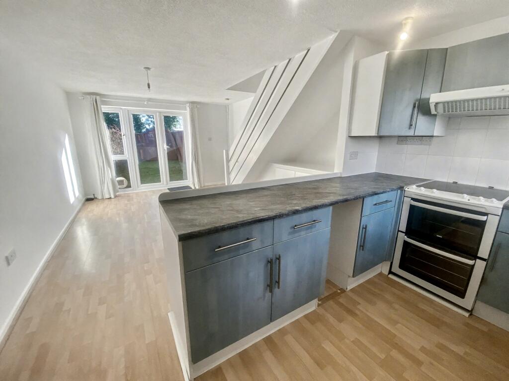 Berenger Close, Old Town, Swindon, SN3 photo 2