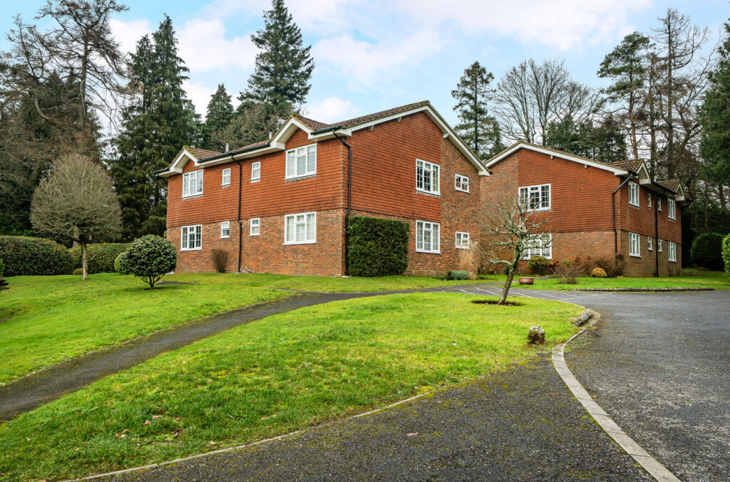 Main image of property: The Moorings, Hindhead, Surrey, GU26