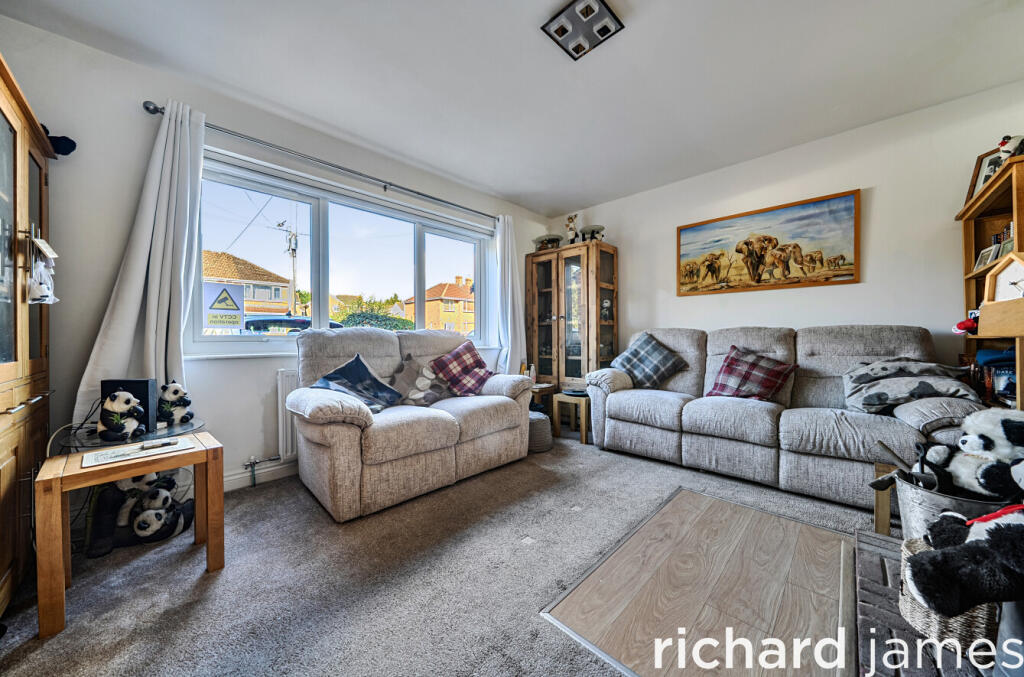 House in Swindon - View 5