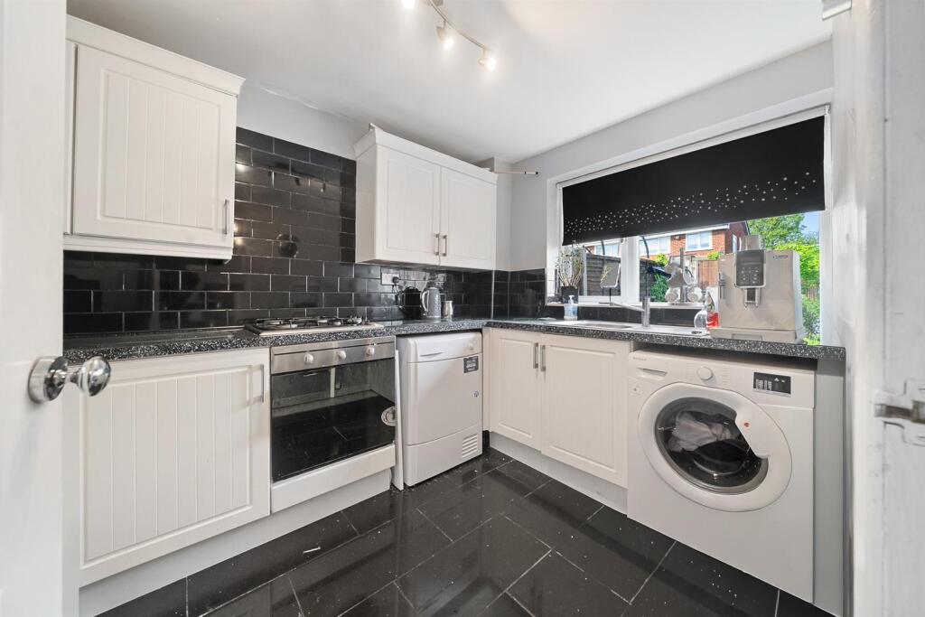 Alicia Walk, Fazakerley, Liverpool photo 4